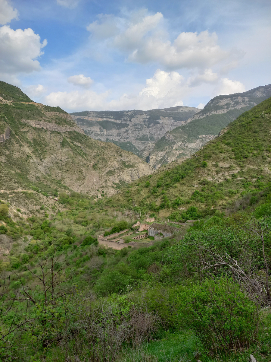 Само ущелье и Татевская пустынь 