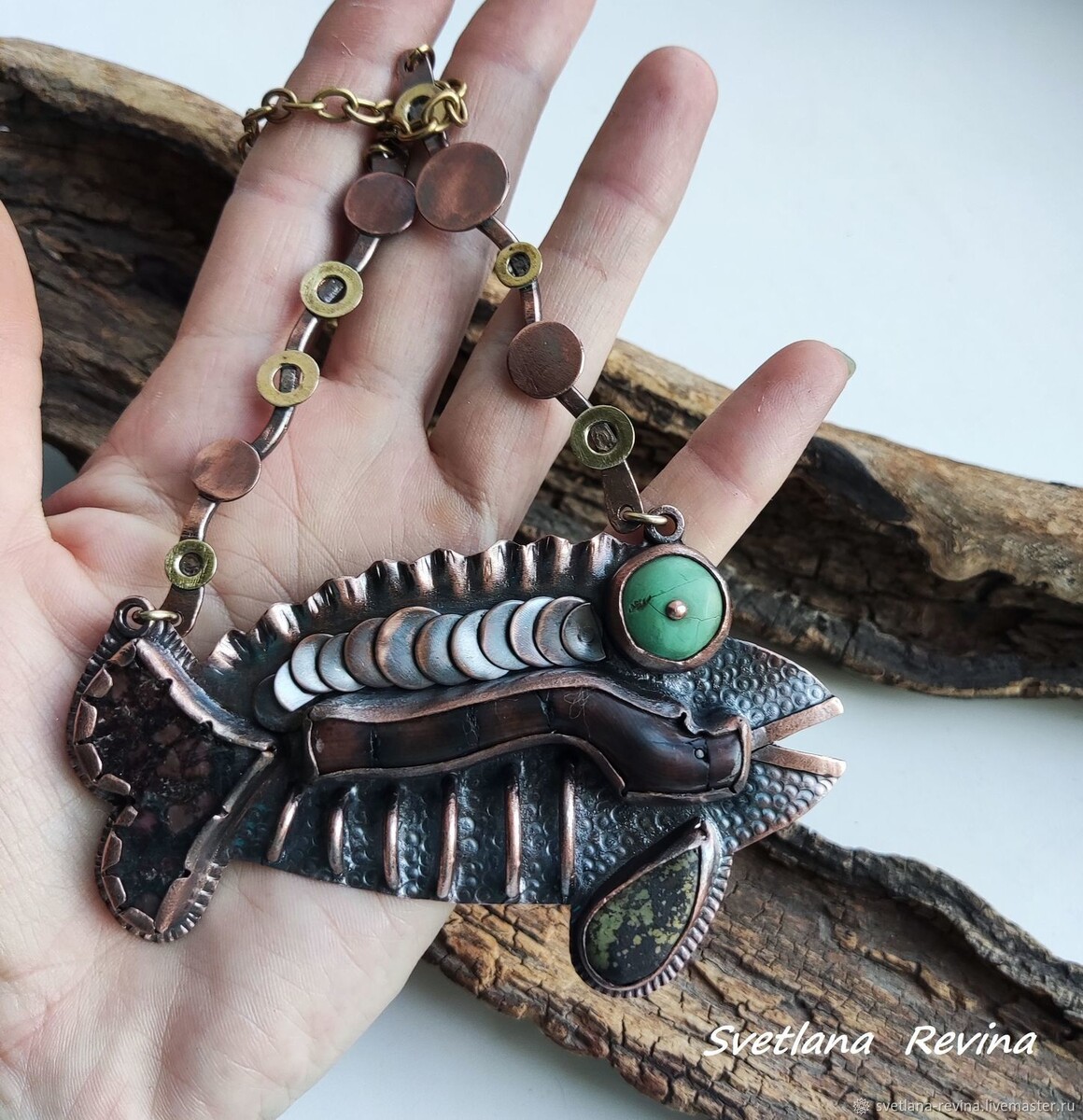 Эксклюзивные украшения Светланы Ревиной. Фото предоставлено Светланой Ревиной