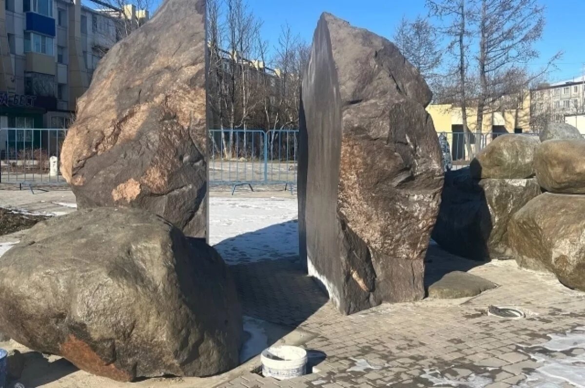    Мэр Петропавловска объяснил ситуацию вокруг камней за 30 млн в новом сквере