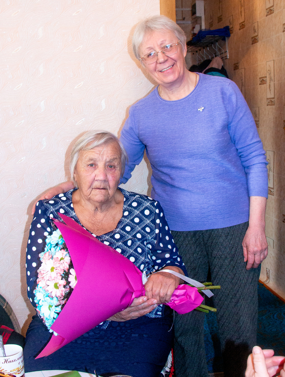 Марина Николаевна Литус, последняя блокадница Ленинграда в Абанском районе, с дочерью Ларисой Анатольевной.