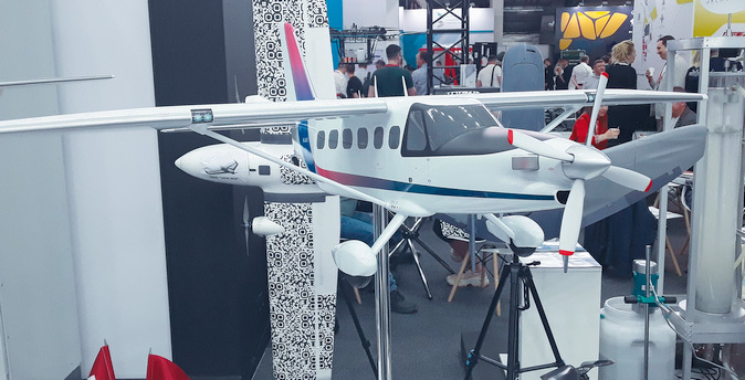 Уральский завод гражданской авиации намерен начать выпускать на площадке «Уктус» особой экономической зоны «Титановая долина» самолеты ЛМС-901 «Байкал» и ТВРС-44 «Ладога» / Фото Павел Кобер