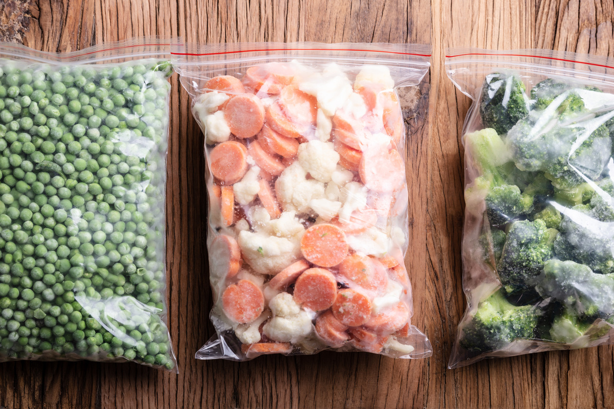     6 вещей, которые стоит выбросить из морозилки