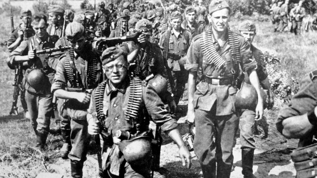 Немецкие акупационные войска на территории СССР. Источник Яндекс картинки