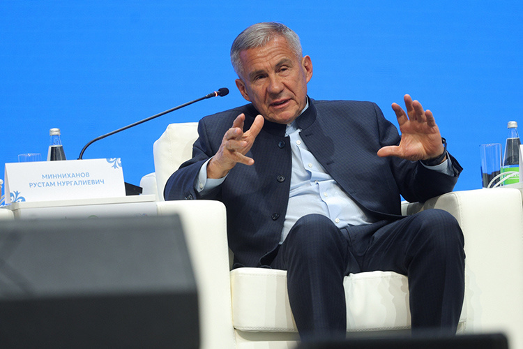    Рустам Минниханов: «В неопорные попадают сельские населенные пункты. Что будет, если мы их потеряем? Никто этого не хочет»