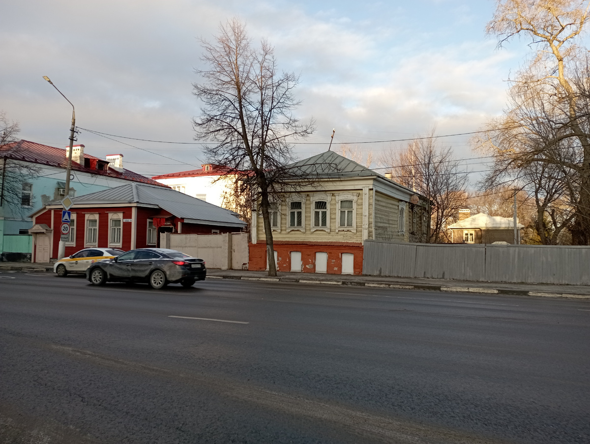 Фото автора. Улица Октябрьской революции. 