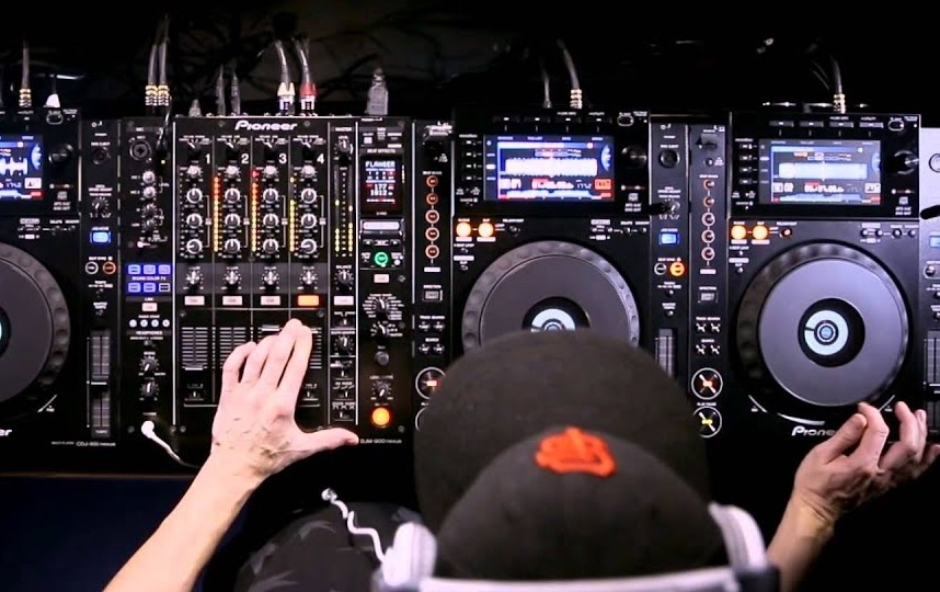 Как стать ди джеем! Водное 1.0.