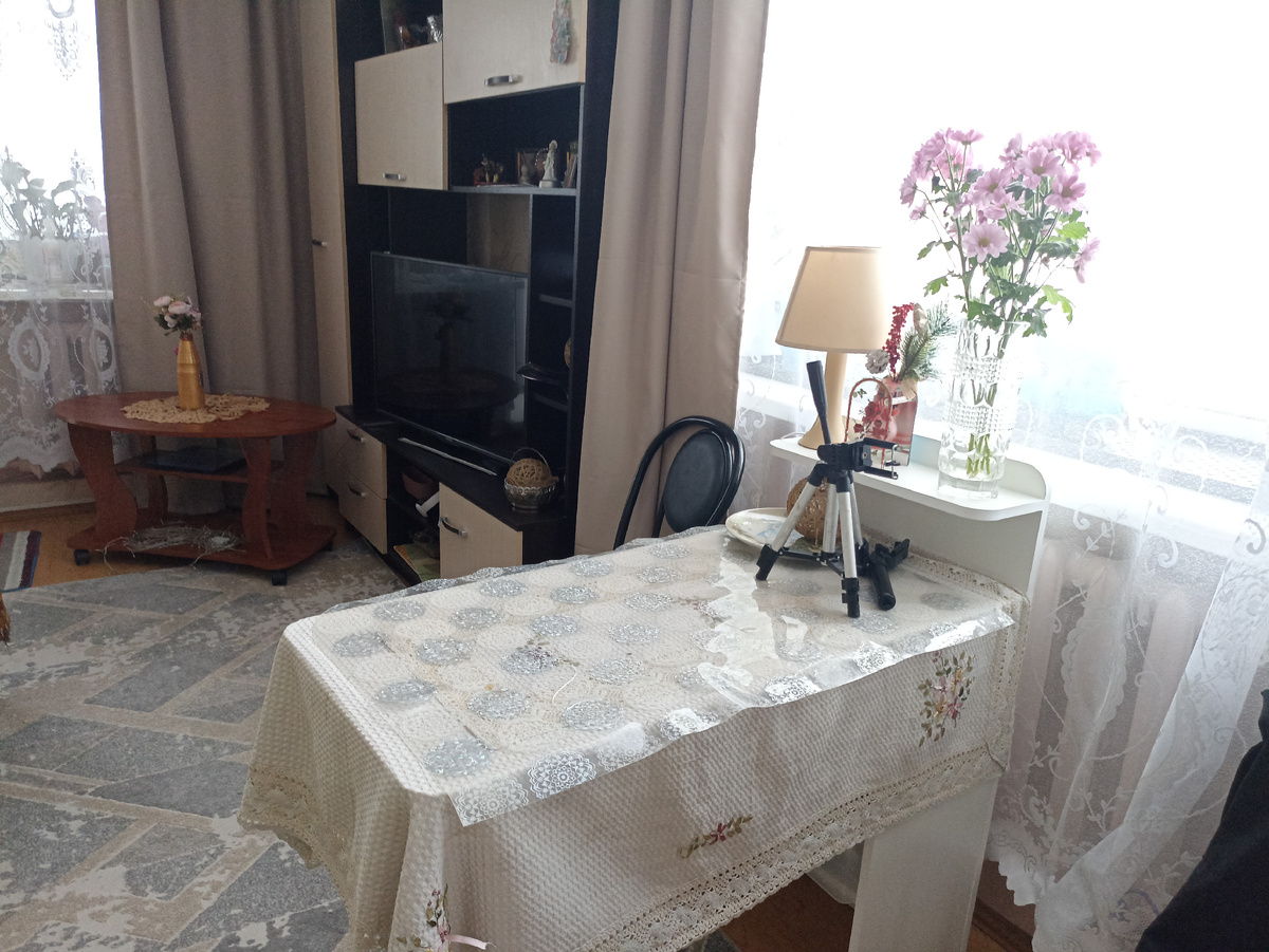 Удобный столик .