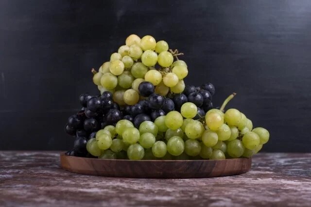     Вес одной грозди может достигать полкилограмма.