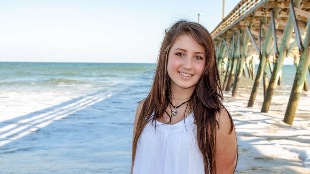 Хизер Элвис