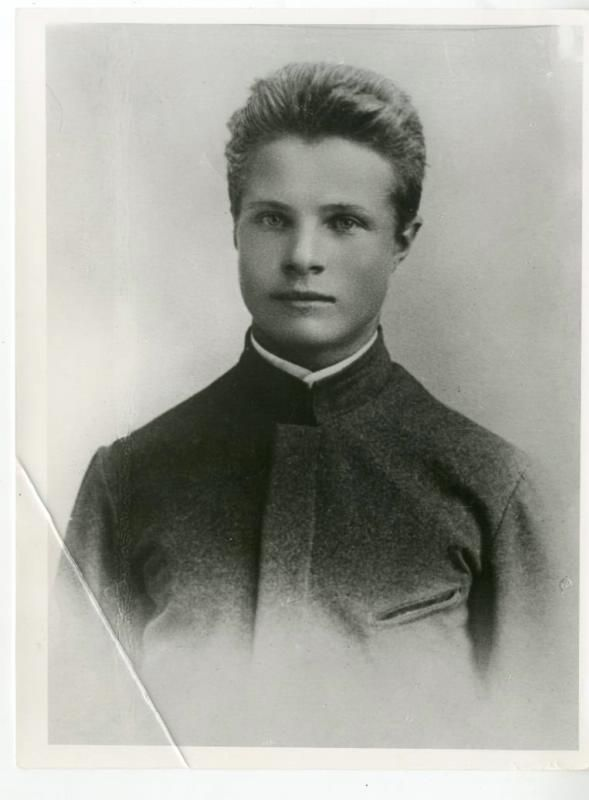 Михаил Фрунзе. 1904 г.