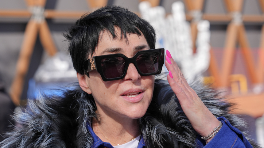 Отправить ее за звездочкой: оскандалившейся после отмены Лолите выдвинули публичный ультиматум