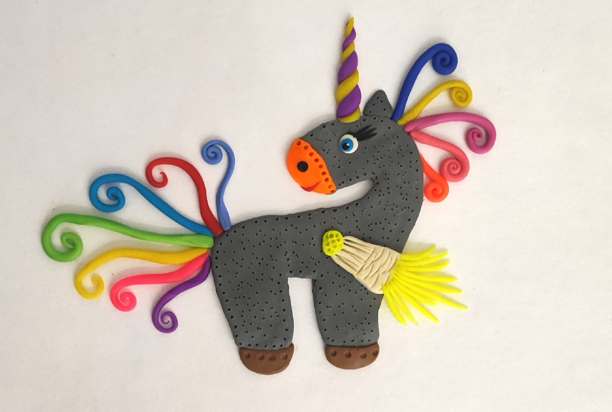 Готовый вариант аппликации из пластилина на картоне Радужный 🦄 единорог на канале Лепим с Таней 