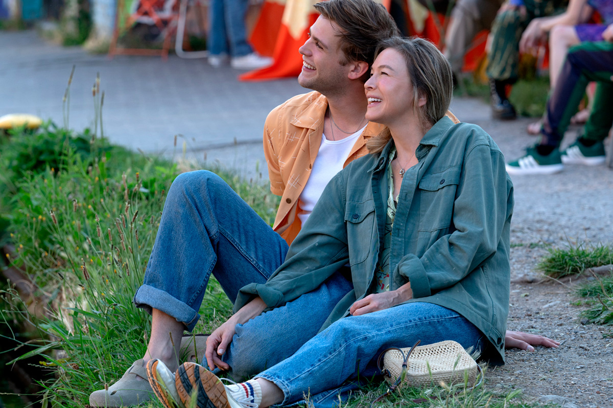 Пресс-служба «Кинопоиска»📷Фото со съемок фильма «Бриджит Джонс. Без ума от мальчишки»