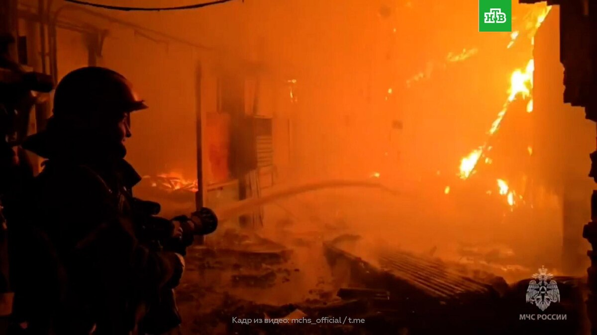    Крупный пожар в хостеле на    северо-западе    Москвы локализован