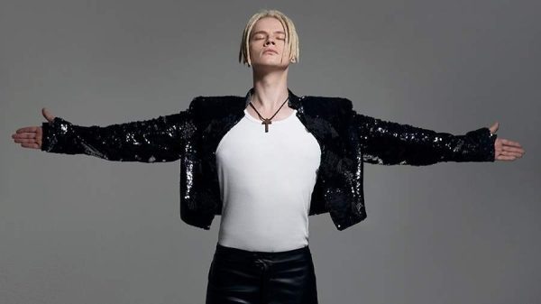    Шаман, фото:iz.ru