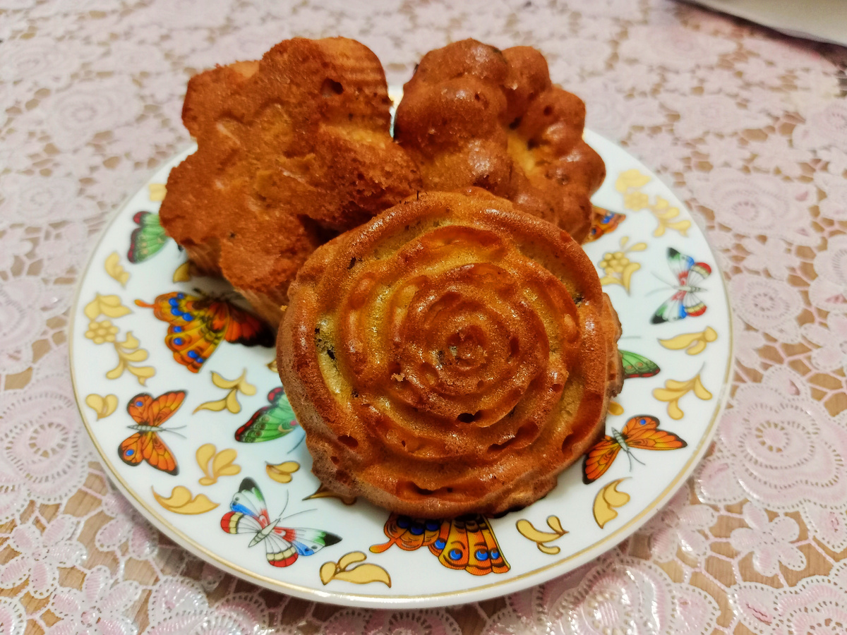 С изюмом и орехами 