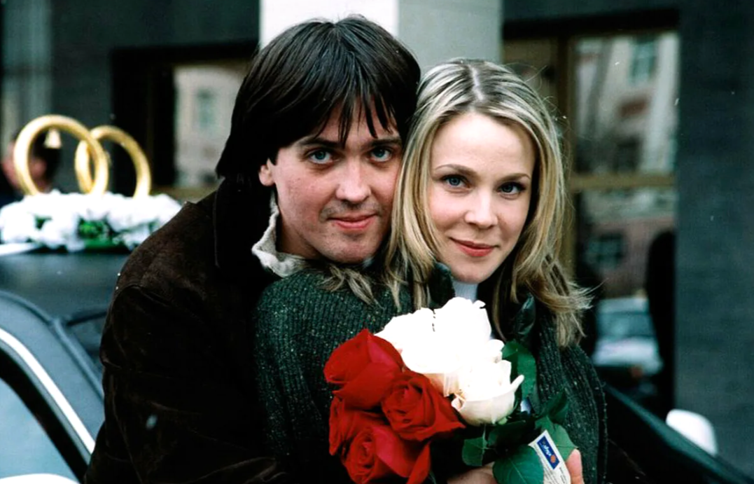 на фото Денис Матросов и Мария Куликова