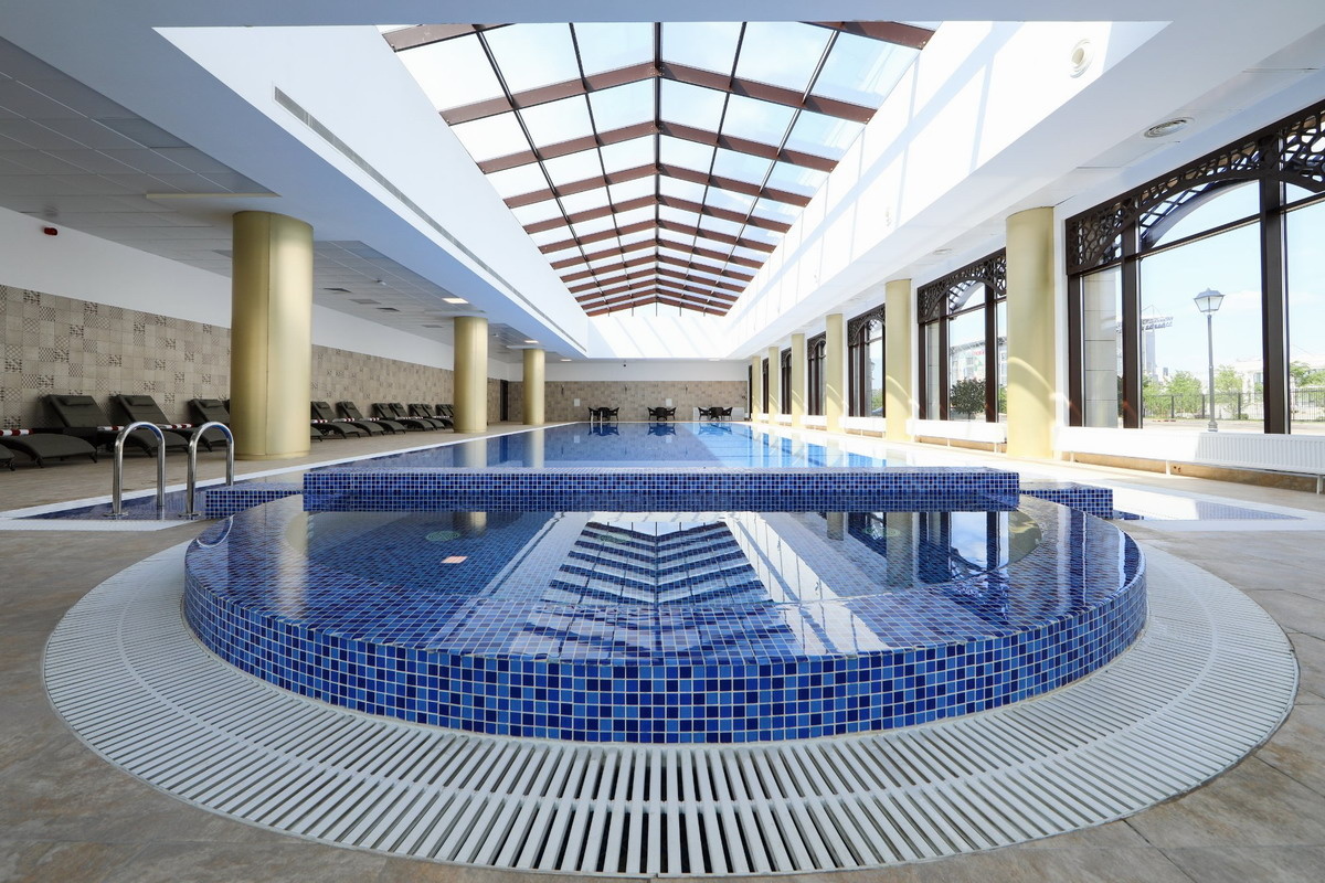 Отель The Local