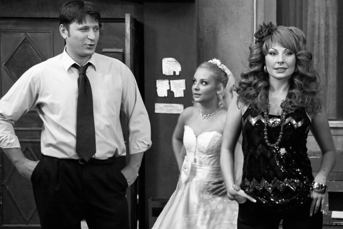 Кадр из сериала «Счастливы вместе»