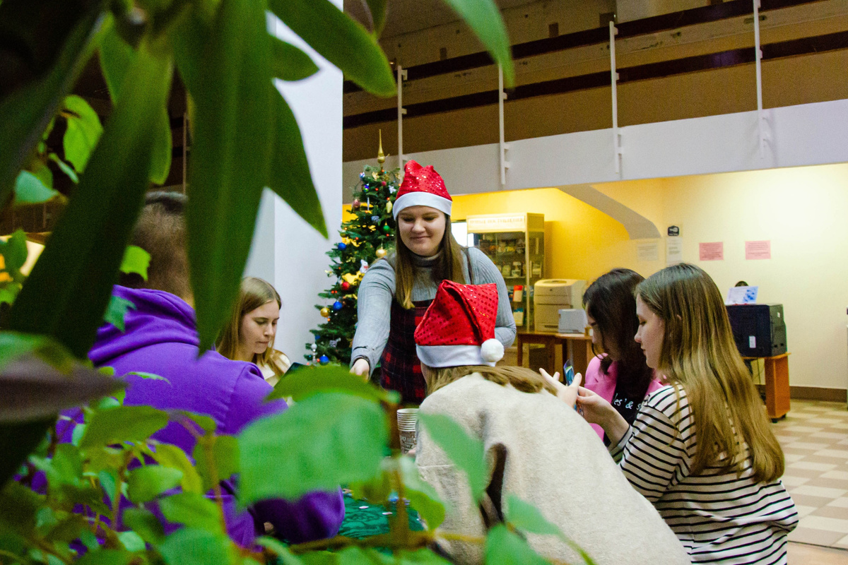 Новогодняя игротека