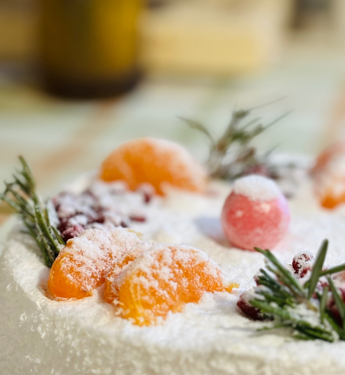 Вот такой красавчик приглянулся. Бабушка как раз кокосовую стружку любит 