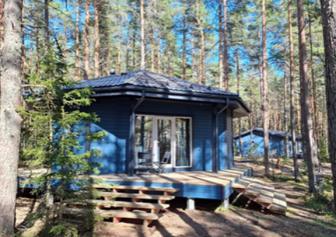 Рисунок 2 Фотографии с официального сайта