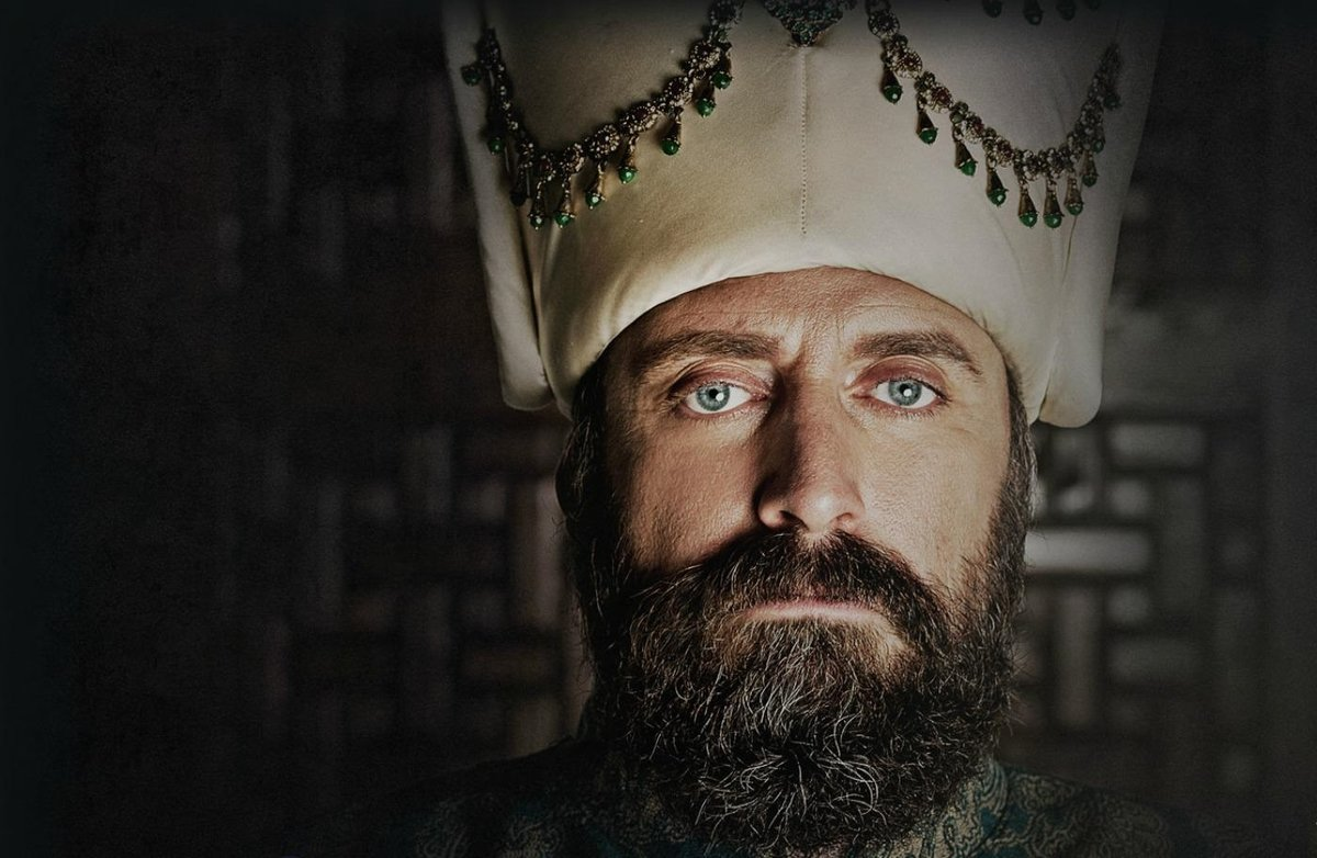 Кадр из сериала "Великолепный век"