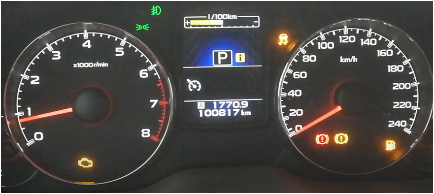 В случае неисправности какой-либо системы автомобиля на приборной панели появляется сообщение об ошибке