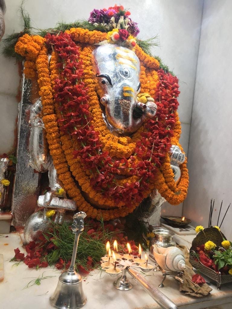 Украшенный к празднику Ганеша