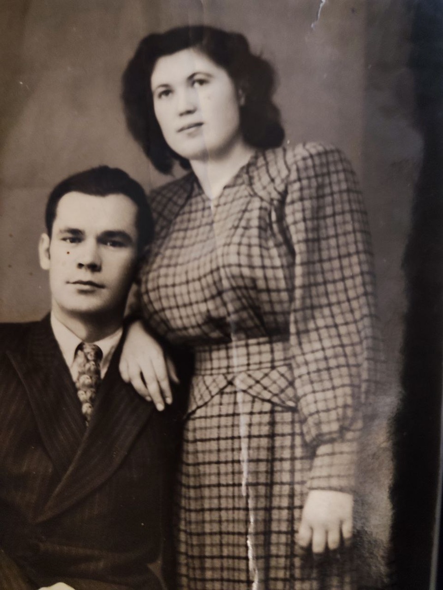 Мама. Кирпичева Варвара Андреевна. Когда-то научила меня заветному слову, но я тогда посмеялся над ним. А зря. 