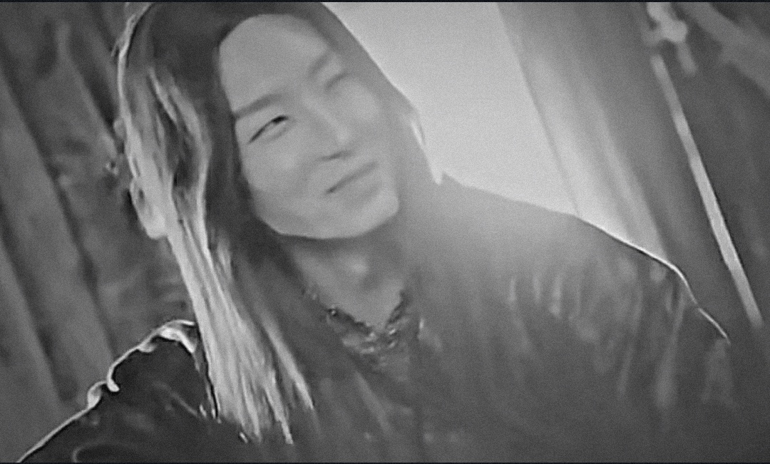 Ну, это на самом деле известно только ему... и Ли Джун Ги