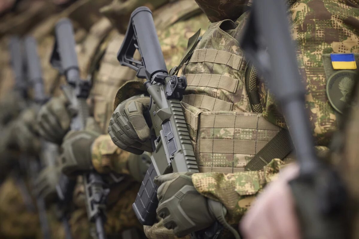    Военный медик РФ Санта: боевики ВСУ держат в аптечках психостимуляторы