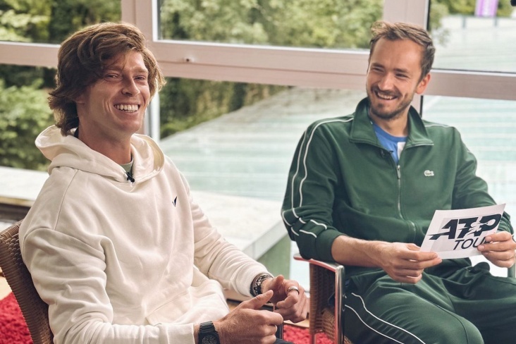 https://img.championat.com/s/732x488/news/big/t/y/daniil-medvedev-i-andrej-rublyov_1721245982969246128.jpg