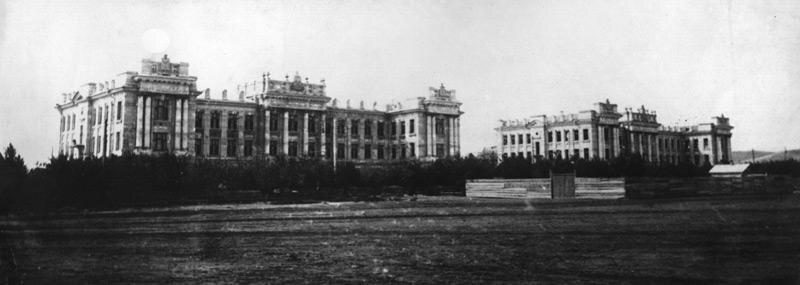 1914 г. Панорама университетского городка со стороны Московской площади