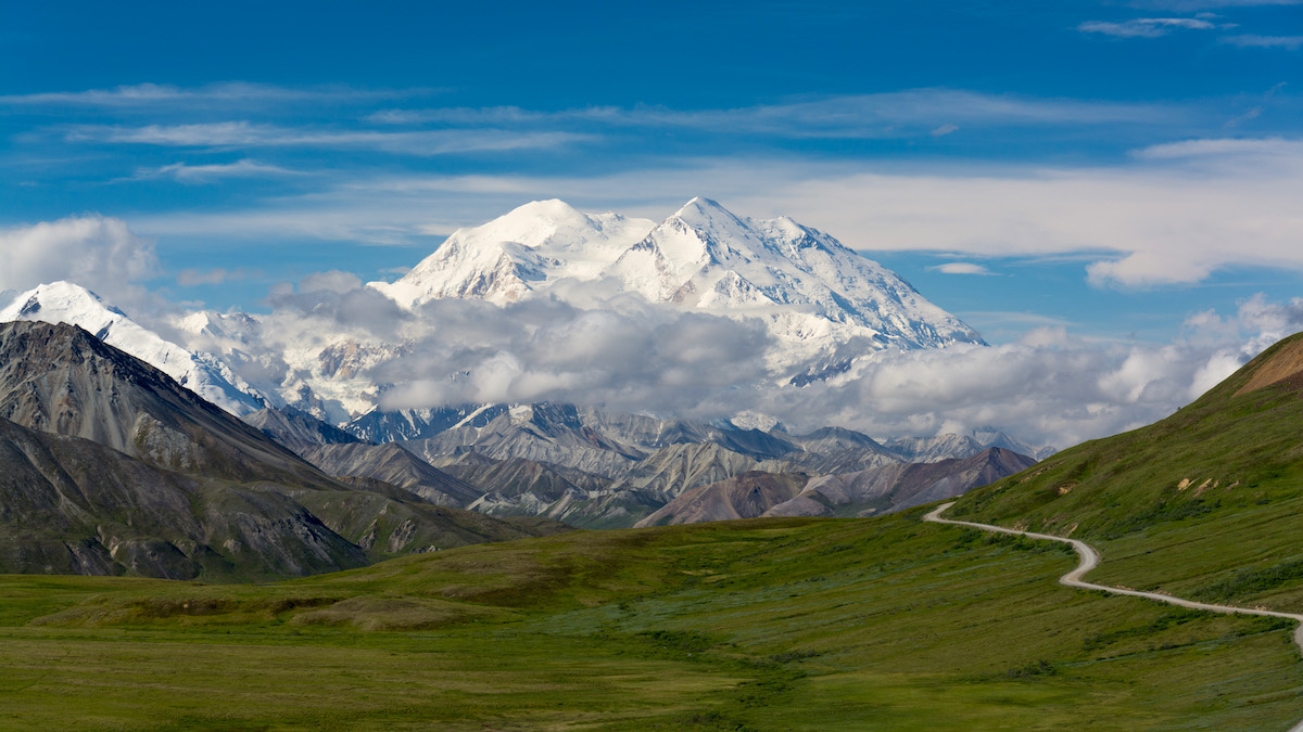 Гора Денали / Мак-Кинли, национальный парк Денали. Фото: Кристоф Штрасслер (Швейцария). Creative Commons Attribution-Share Alike 2.0 Generic