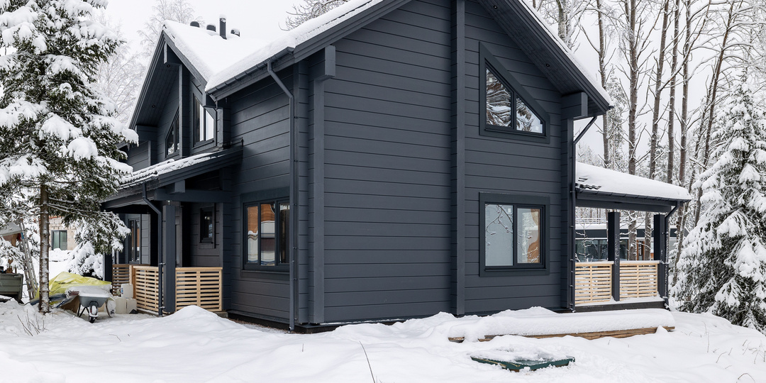 Дом из клееного бруса 150 м2 в Елизаветинке: предчистовая отделка. Дом покрашен снаружи и внутри, готов к чистовой отделке!