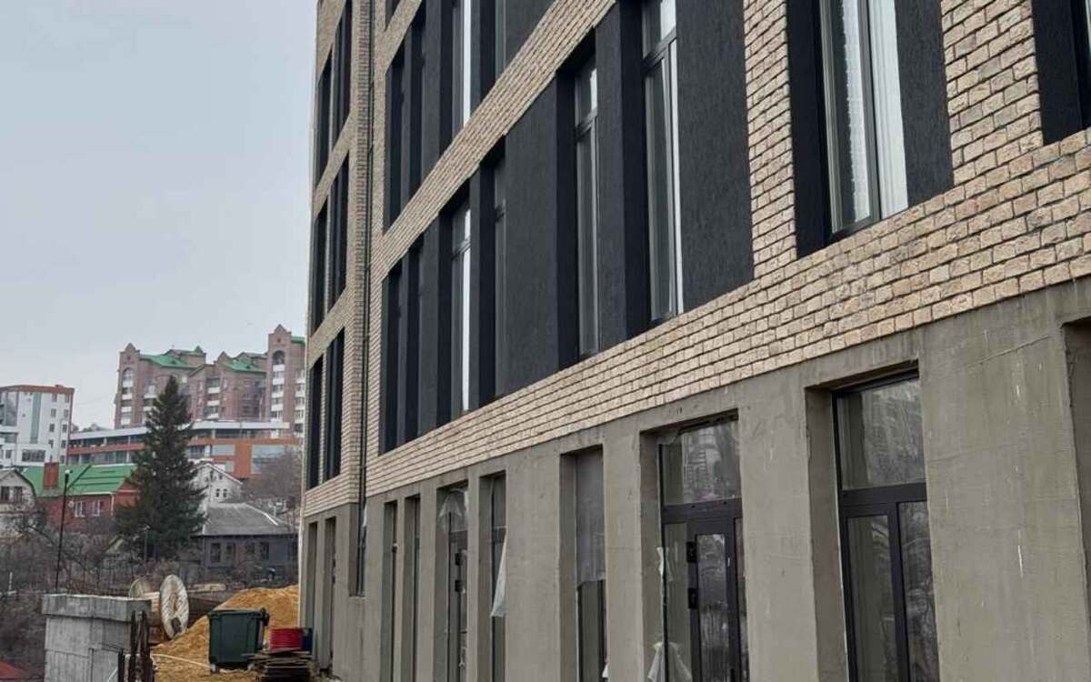    Элитный дом на переулке Белинского в Воронеже: застройщик отвечает на обвинения и обещает скорое завершение работ Фото представлено застройщиком