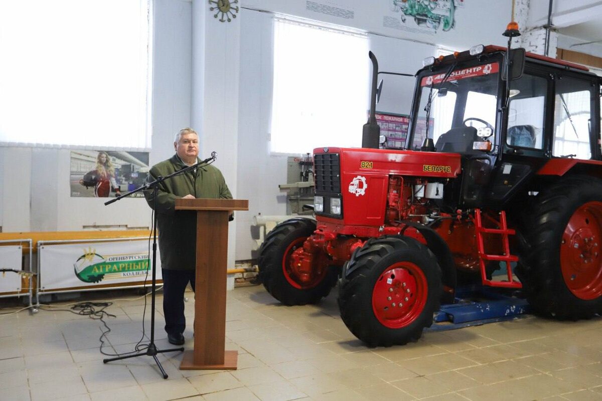   В Оренбургском аграрном колледже открыли специализированный учебный класс «Беларус» Кристина Просвиркина