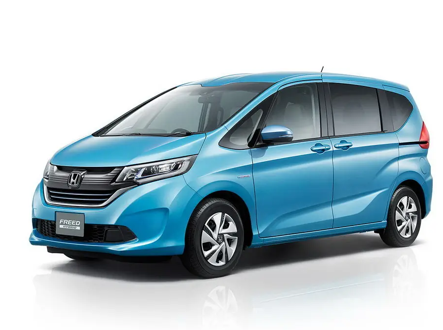 Вот Honda Freed 2016 в новом кузове