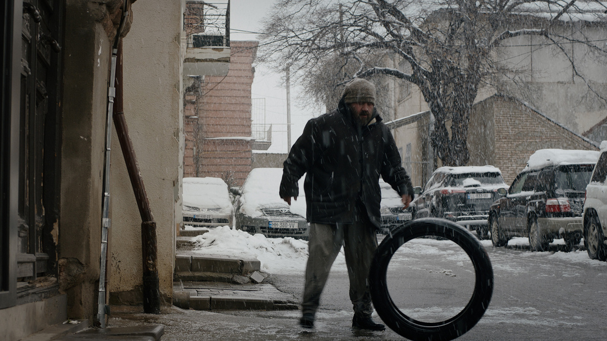    Кадр из фильма «Снег в моем дворе»