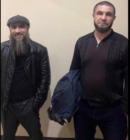    Рустам Идигов слева. Фото: соцсети