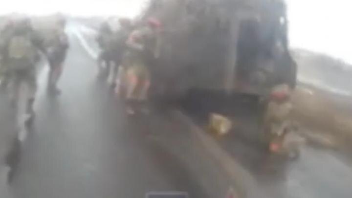 Скрин кадра видео.