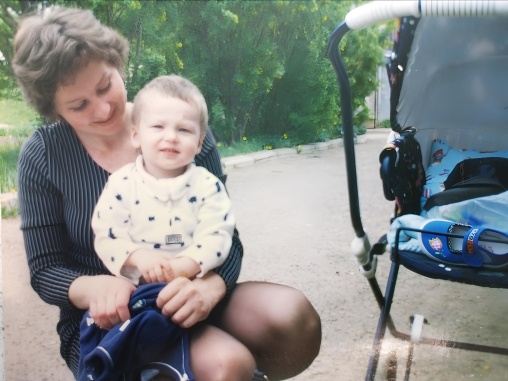 Прогулка в парке. Фото из семейного альбома.