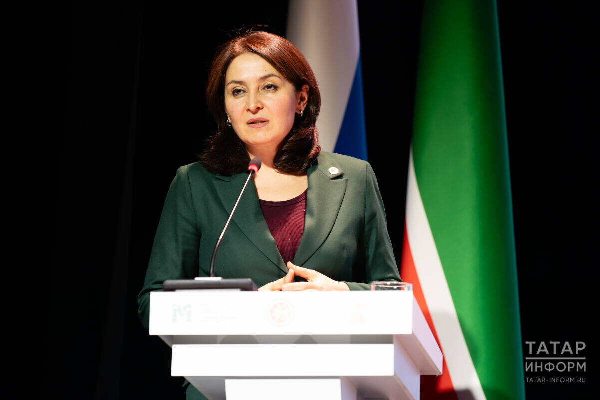 Алексей Песошин Ләйлә Фазлыеваның социаль әһәмияттәге эшләрен билгеләде