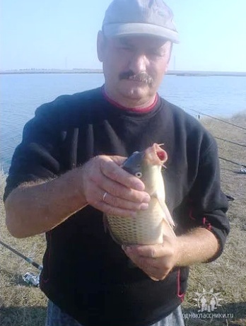 Витя Теребилов, стал рыболовом, связь с ним давно потеряна, 2010 год.