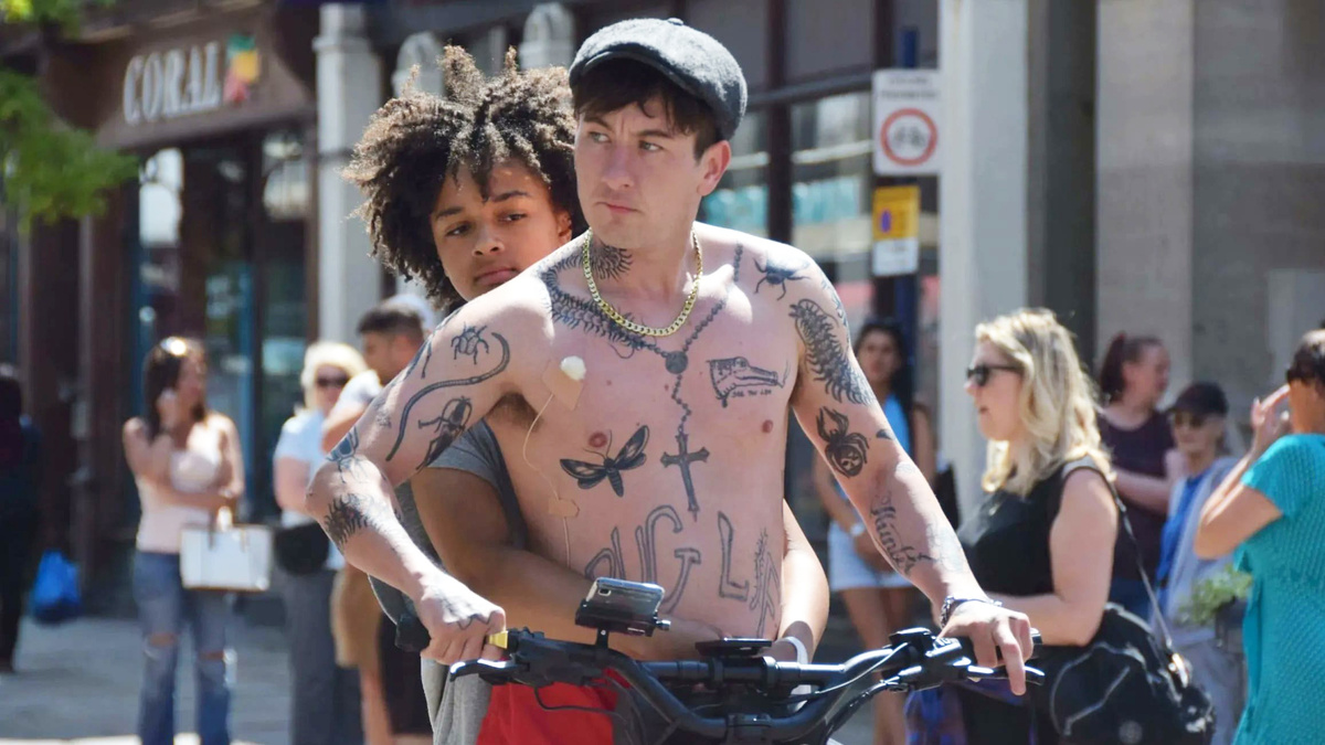 Кадр из фильма «Bird». Режиссер: Андреа Арнольд. Производство: Access Entertainment, Ad Vitam Production, arte France Cinéma, BBC Films, BFI, FirstGen Content, House Productions, Pinky Promise. Прокат: Про:взгляд