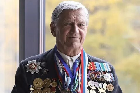 Александр Тихонов