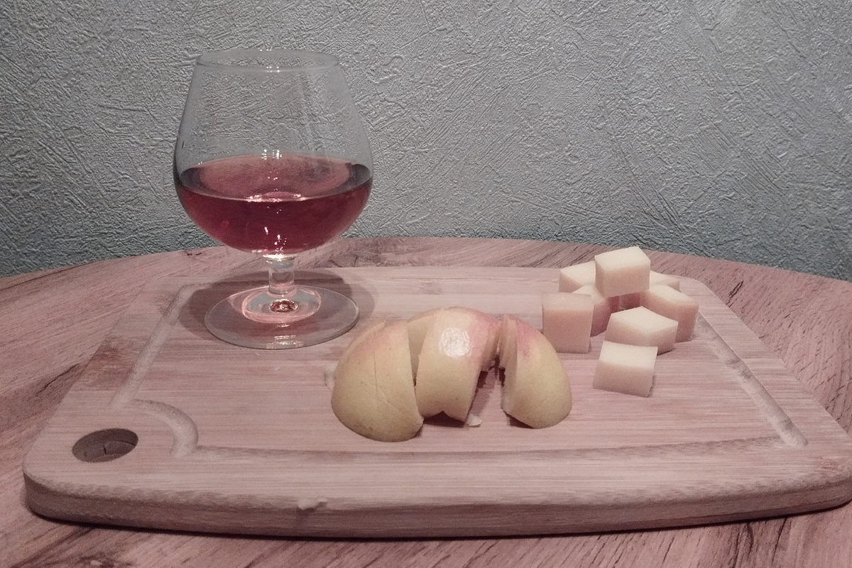 Просто ужин одной бабушки. Фото автора.