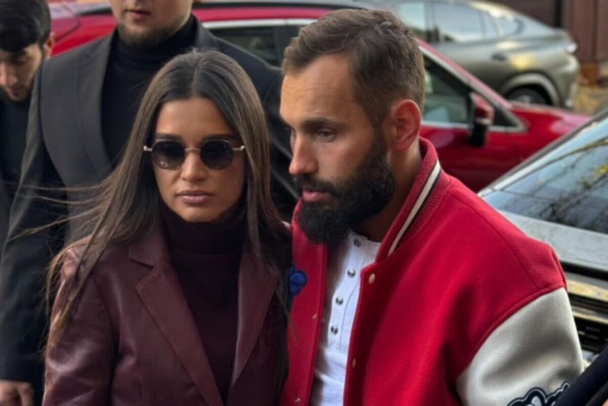    Ксения Бородина и Николай Сердюков Социальные сети