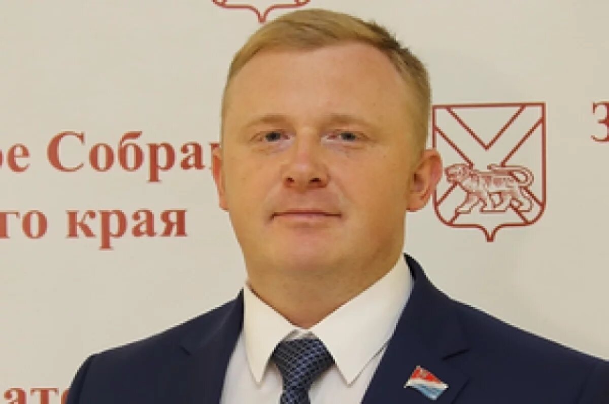    Несостоявшийся губернатор Приморья Андрей Ищенко вышел из колонии по УДО